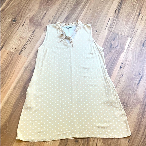 Sandra Darren Polka Dot Sleeveless Dress in Cream Ruffle Neckline Pockets Sz.12 - Picture 1 of 10